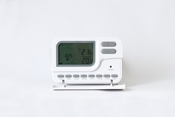 Thermostat à deux fils de la chaleur de fil du thermostat 2 de pièce seulement thermostat sous le plancher de câble programmable de système de la CAHT de 7 jours